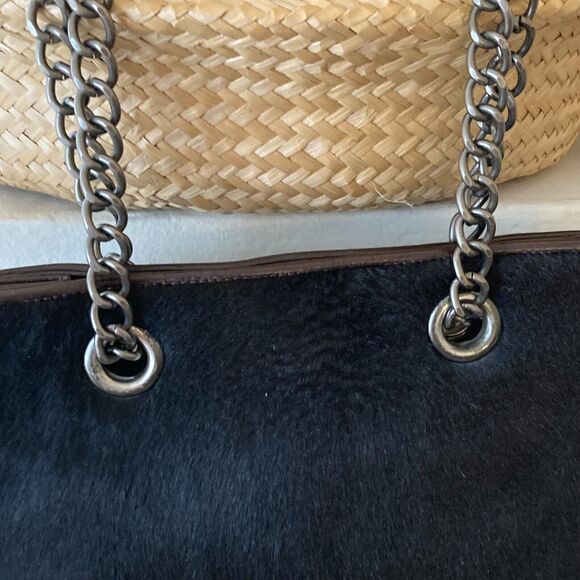 Brown Pony Hair, Chain Bag Designer Principessa, Adriana wore in Sopranos S5Ep12 - Picture 10 of 16